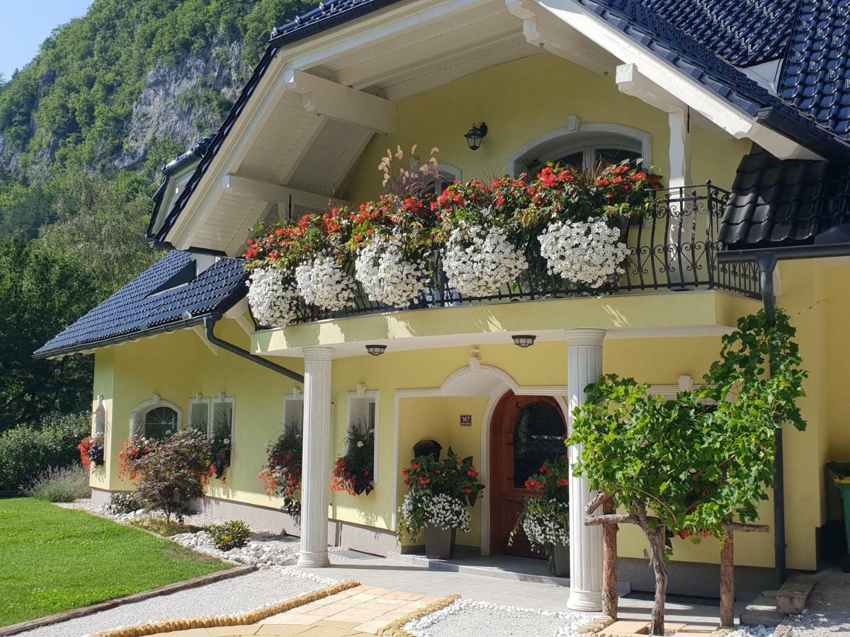 Apartments Grad Kamen Бегунье-на-Гореньскем Экстерьер фото
